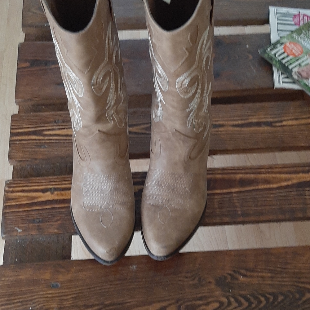 Womens Cowboy Boots